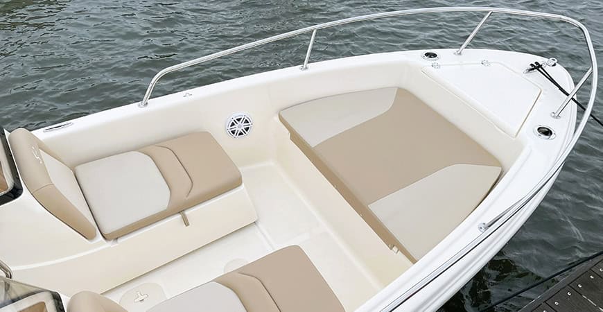 175 Sport Dorado Bow Rail