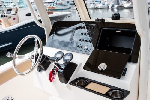 235XSF glove box open