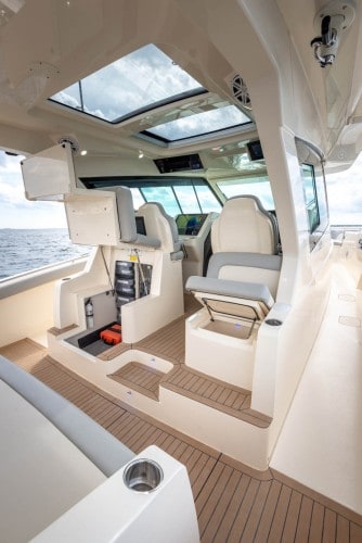 530LXF storage under aft facing seating