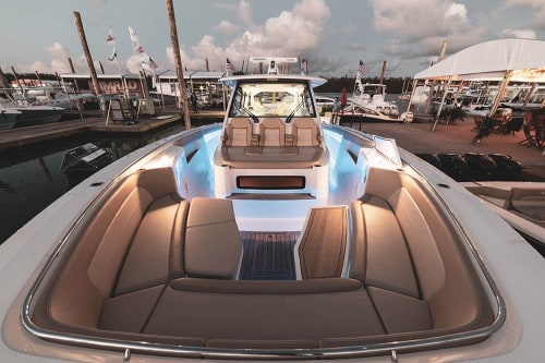 530LXF lights on in boat