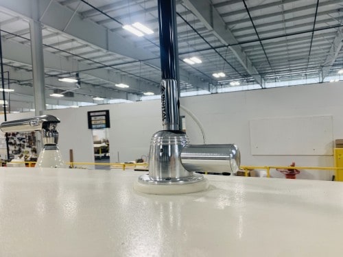 electronically actuated vhf and am/fm antenna