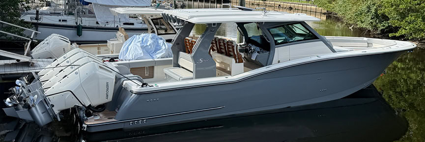 Alpine Gray Hull Color